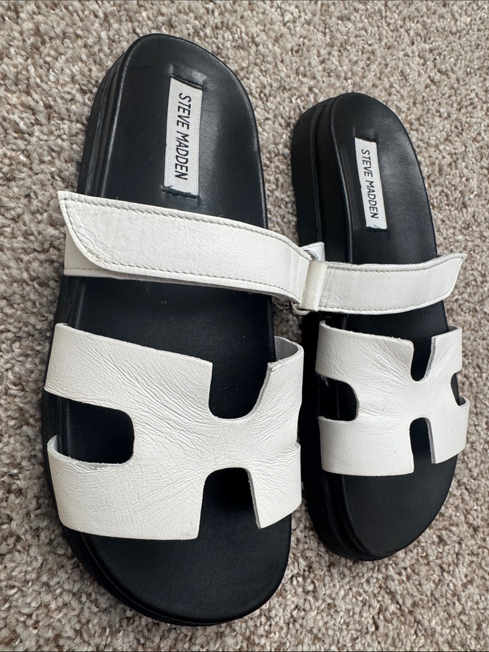 Steve Madden White and Sheln Tan Sandal Duo - Picture 10 of 12